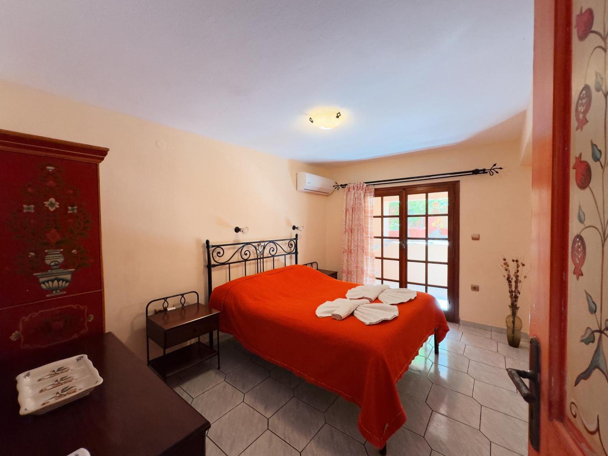 Villa Eleni Seaside Apartments Платаньяс Экстерьер фото